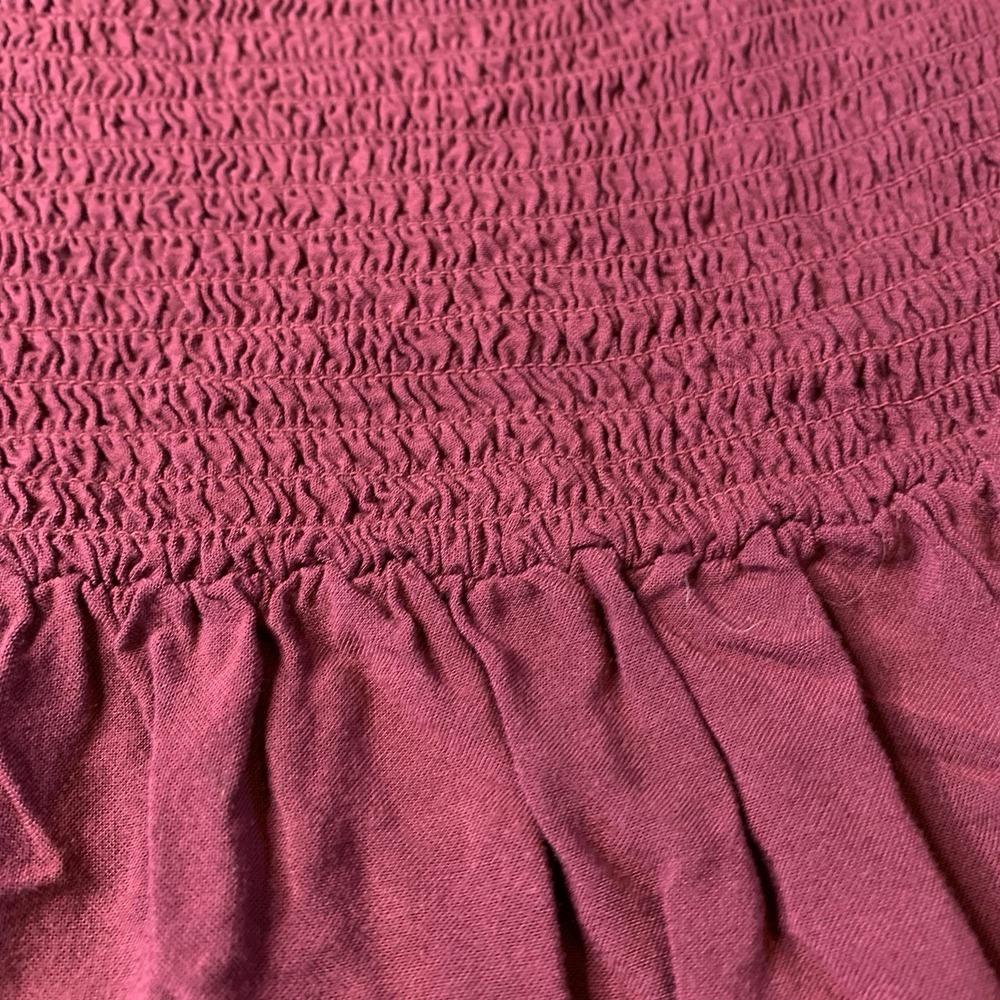 Mossimo Dress Womens Small Burgundy Short Sleeve Fit Flare Ruffle Texture - Picture 2 of 10